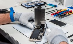 smartphone-repair-768×511 smartphone-repair-768x511